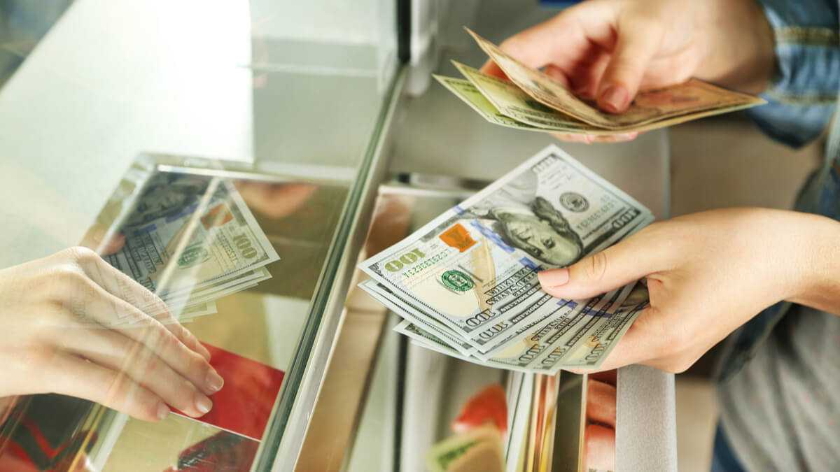 Pagar por compras en moneda extranjera